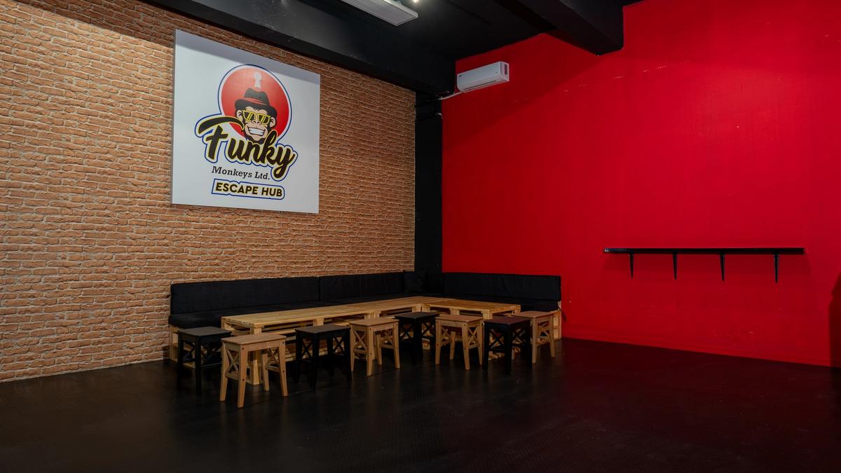 Escape rooms for corporate team building: what they reveal